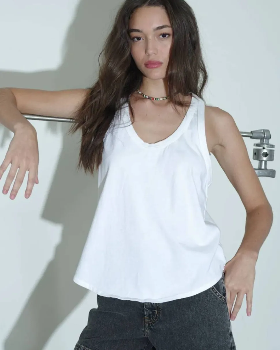camiseta_jett_tank_xrena_1-1.webp CAMISETA JETT TANK XÍRENA
